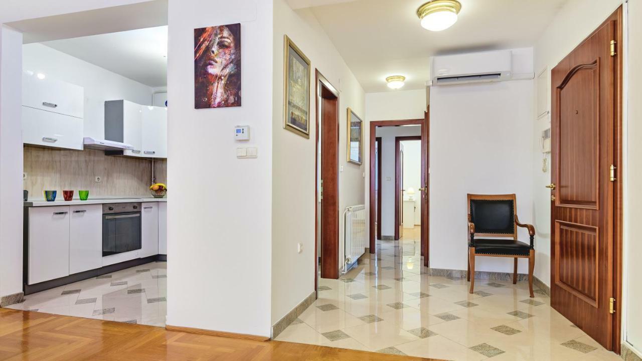 Central Apartment Smiley - Free Parking Zagreb Exterior foto