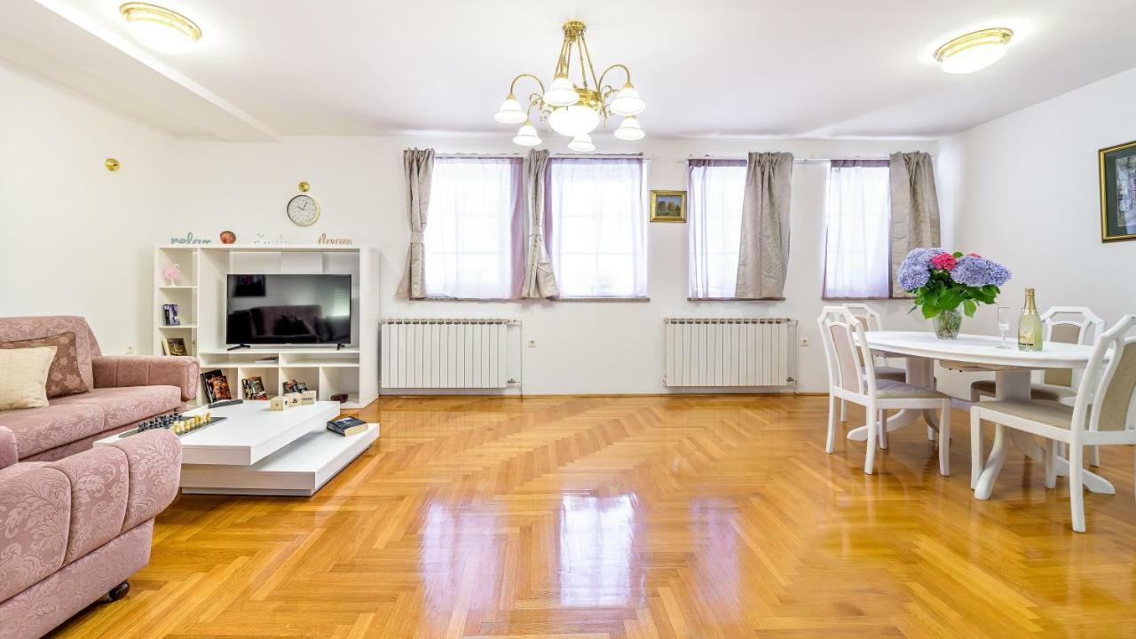 Central Apartment Smiley - Free Parking Zagreb Exterior foto